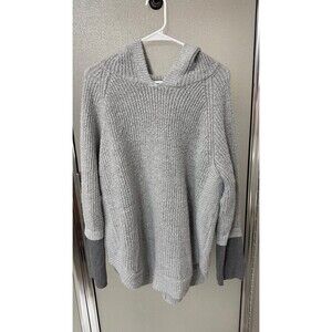 Maurice’s sweater with hoodie XXL